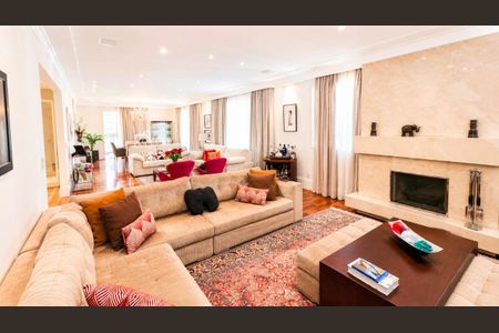 Apartamento à venda com 360m², 4 quartos e 6 vagas