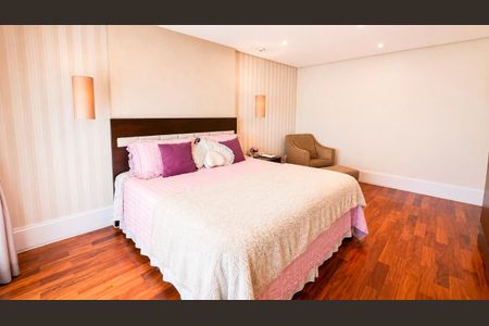 Apartamento à venda com 360m², 4 quartos e 6 vagas