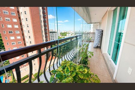 Apartamento à venda com 360m², 4 quartos e 6 vagas