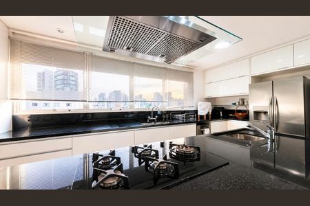 Apartamento à venda com 360m², 4 quartos e 6 vagas