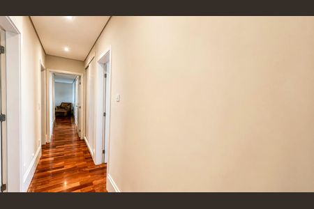 Apartamento à venda com 360m², 4 quartos e 6 vagas
