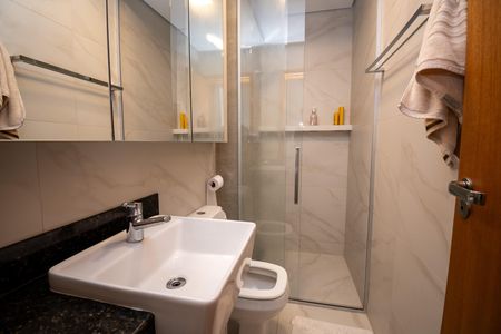 Casa à venda com 115m², 3 quartos e 2 vagas Casa à venda com 115m², 3 quartos e 2 vagasBanheiro da Suíte
