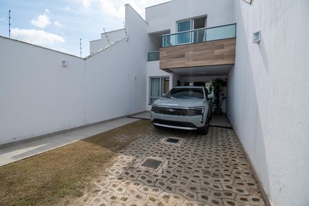 Casa à venda com 115m², 3 quartos e 2 vagas Casa à venda com 115m², 3 quartos e 2 vagasGaragem