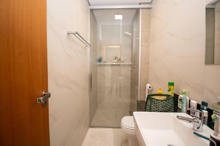 Casa à venda com 115m², 3 quartos e 2 vagas Casa à venda com 115m², 3 quartos e 2 vagasBanheiro