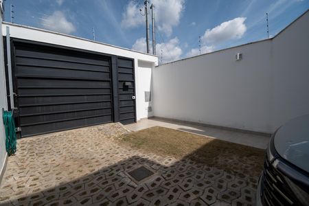 Casa à venda com 115m², 3 quartos e 2 vagas Casa à venda com 115m², 3 quartos e 2 vagasGaragem