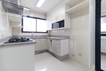 Apartamento à venda com 126m², 4 quartos e 3 vagasCozinha 