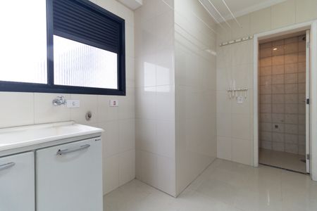 Apartamento à venda com 126m², 4 quartos e 3 vagasLavanderia