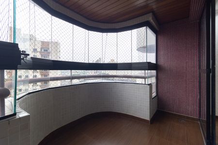 Apartamento à venda com 126m², 4 quartos e 3 vagasVaranda da Sala