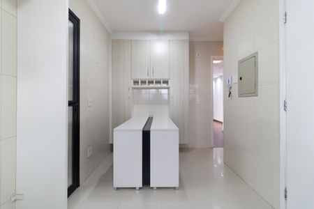 Apartamento à venda com 126m², 4 quartos e 3 vagasCozinha 