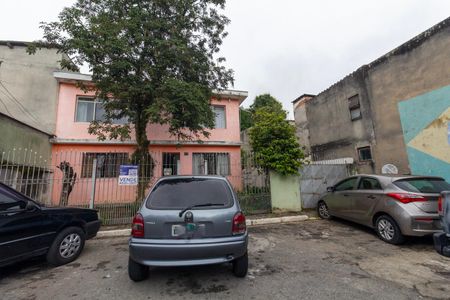 Casa para alugar com 180m², 4 quartos e 3 vagas Casa para alugar com 180m², 4 quartos e 3 vagasFachada