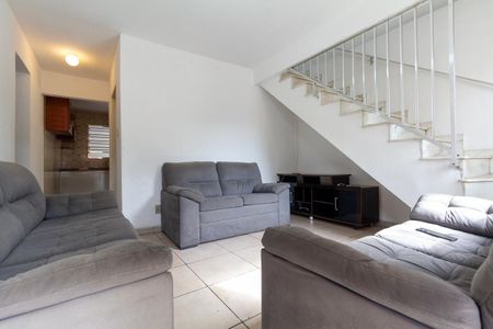 Sala de casa à venda com 4 quartos, 180m² em Jardim Ponte Rasa, São Paulo