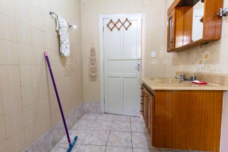 Casa para alugar com 180m², 4 quartos e 3 vagas Casa para alugar com 180m², 4 quartos e 3 vagasBanheiro 1