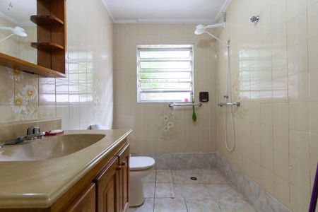 Casa para alugar com 180m², 4 quartos e 3 vagas Casa para alugar com 180m², 4 quartos e 3 vagasBanheiro 1