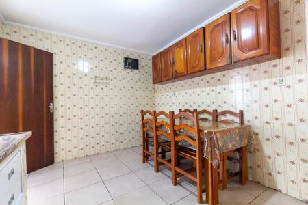 Casa para alugar com 180m², 4 quartos e 3 vagas Casa para alugar com 180m², 4 quartos e 3 vagasCozinha