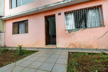 Casa para alugar com 180m², 4 quartos e 3 vagas Casa para alugar com 180m², 4 quartos e 3 vagasFachada