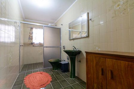 Casa para alugar com 180m², 4 quartos e 3 vagas Casa para alugar com 180m², 4 quartos e 3 vagasBanheiro 2