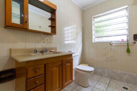 Casa para alugar com 180m², 4 quartos e 3 vagas Casa para alugar com 180m², 4 quartos e 3 vagasBanheiro 1