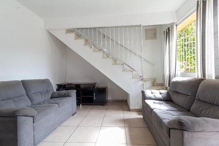 Sala de casa à venda com 4 quartos, 180m² em Jardim Ponte Rasa, São Paulo