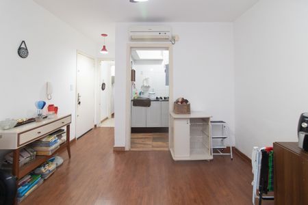 Apartamento à venda com 39m², 1 quarto e sem vaga Apartamento à venda com 39m², 1 quarto e sem vagaSala