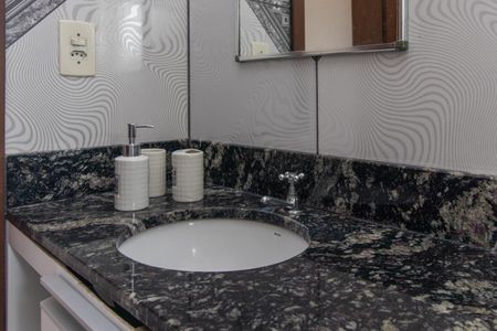 Casa para alugar com 330m², 2 quartos e 3 vagas Casa para alugar com 330m², 2 quartos e 3 vagasBanheiro 2
