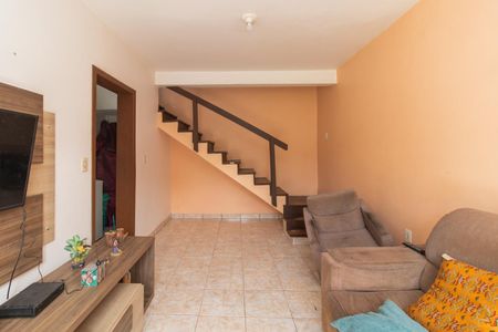 Casa para alugar com 330m², 2 quartos e 3 vagas Casa para alugar com 330m², 2 quartos e 3 vagasSala