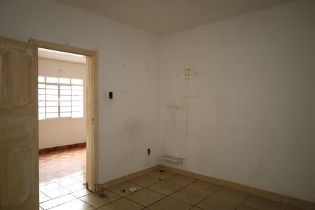 Quarto 2 de casa para alugar com 2 quartos, 200m² em Itaquera, São Paulo