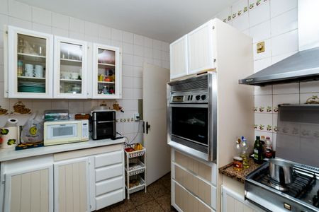 Apartamento à venda com 160m², 4 quartos e 2 vagasCozinha