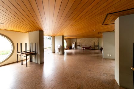Apartamento à venda com 160m², 4 quartos e 2 vagasÁrea comum - Salão de festas