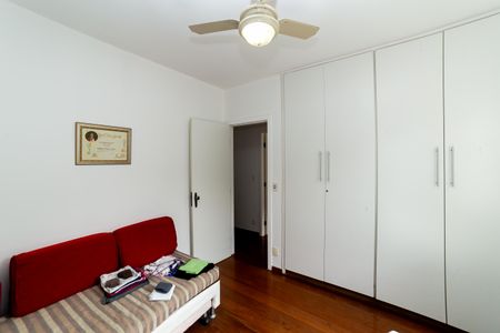 Apartamento à venda com 160m², 4 quartos e 2 vagasQuarto 2