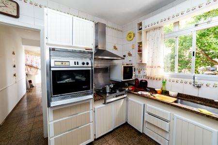 Apartamento à venda com 160m², 4 quartos e 2 vagasCozinha