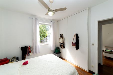 Apartamento à venda com 160m², 4 quartos e 2 vagasSuíte