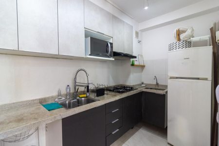 Apartamento para alugar com 34m², 2 quartos e sem vaga Apartamento para alugar com 34m², 2 quartos e sem vagaCozinha e Área de Serviço