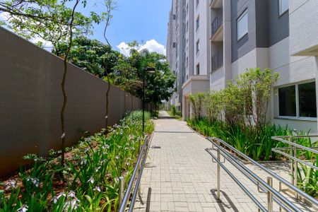 Apartamento para alugar com 34m², 2 quartos e sem vaga Apartamento para alugar com 34m², 2 quartos e sem vagaHall de entrada