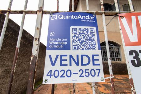 Casa à venda com 235m², 5 quartos e 4 vagas Casa à venda com 235m², 5 quartos e 4 vagasplaca