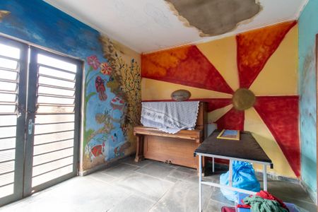 Casa à venda com 235m², 5 quartos e 4 vagas
