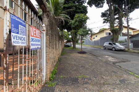 Casa à venda com 235m², 5 quartos e 4 vagas Casa à venda com 235m², 5 quartos e 4 vagasplaca