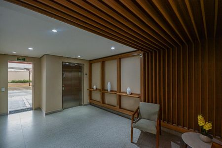 Apartamento para alugar com 45m², 2 quartos e 1 vaga Apartamento para alugar com 45m², 2 quartos e 1 vagaHall social