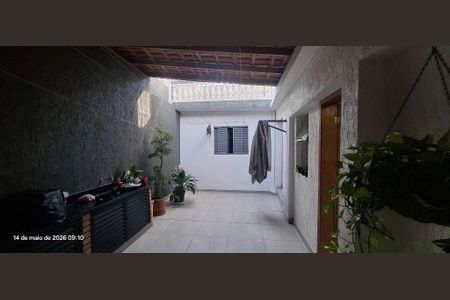 Casa à venda com 160m², 3 quartos e 3 vagas