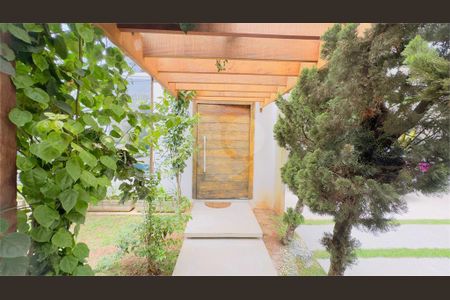 Casa à venda com 473m², 4 quartos e 4 vagas