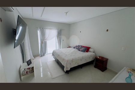 Casa à venda com 473m², 4 quartos e 4 vagas
