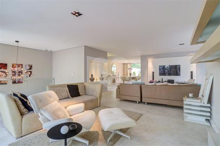 Casa à venda com 5 quartos, 436m² em Jardim Cordeiro, São Paulo