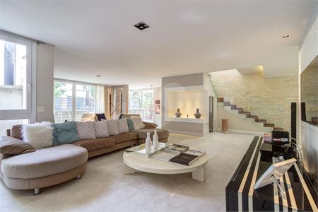 Casa à venda com 5 quartos, 436m² em Jardim Cordeiro, São Paulo