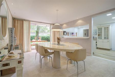 Casa à venda com 5 quartos, 436m² em Jardim Cordeiro, São Paulo