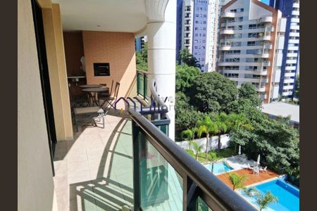 Apartamento à venda com 191m², 3 quartos e 3 vagas