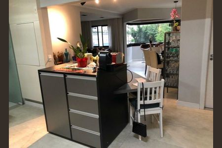 Apartamento à venda com 135m², 3 quartos e 3 vagas