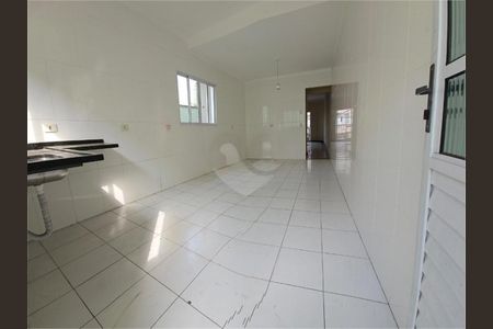 Casa à venda com 175m², 3 quartos e 4 vagas
