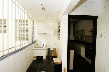 Apartamento para alugar com 110m², 3 quartos e 1 vagaÁrea de Serviço