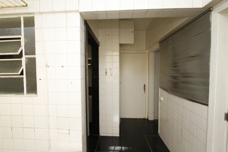 Apartamento para alugar com 110m², 3 quartos e 1 vagaÁrea de Serviço