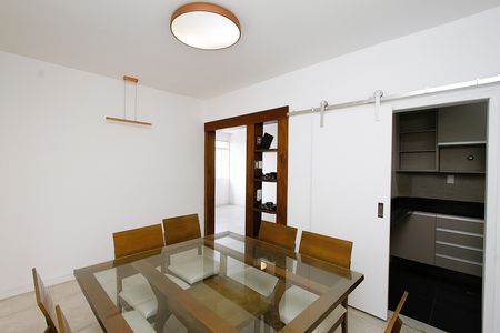 Apartamento para alugar com 110m², 3 quartos e 1 vagaCopa