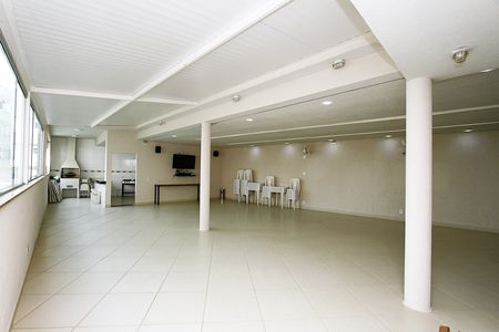 Apartamento para alugar com 110m², 3 quartos e 1 vagaÁrea comum - Salão de festas